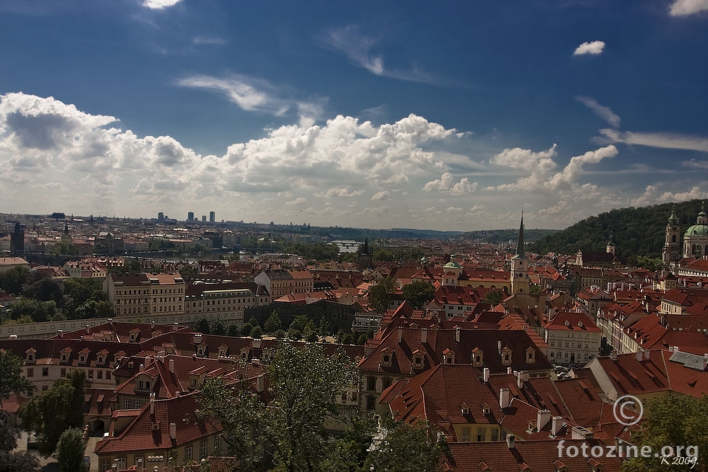Crveni krovovi Praga