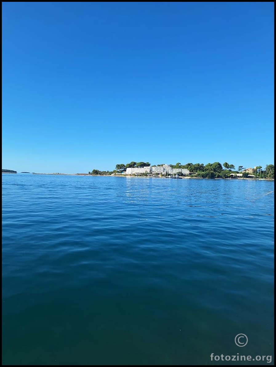 otok Sv.Nikola