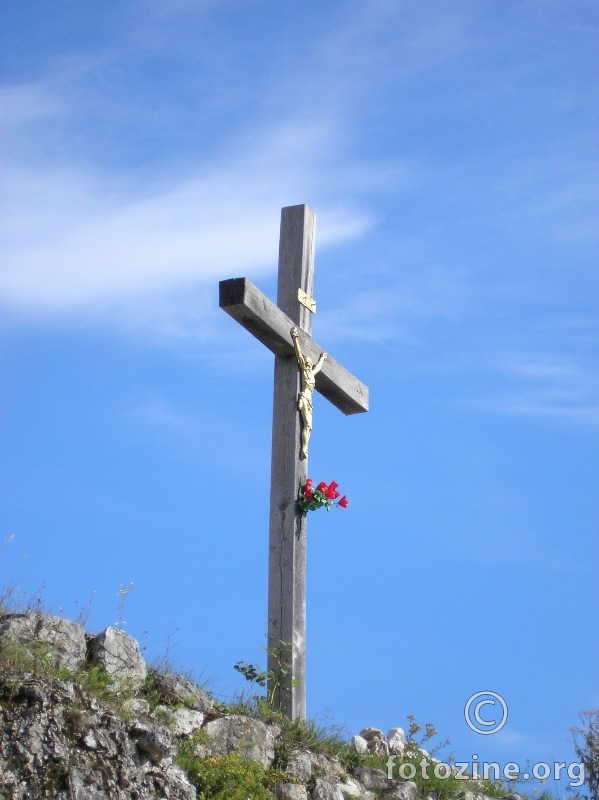 Križ 1