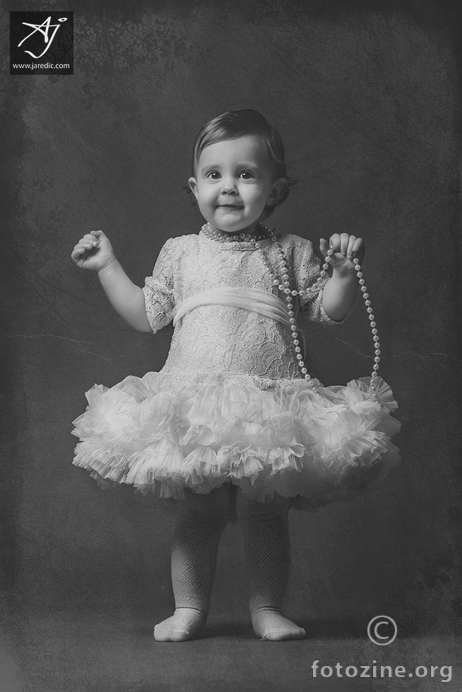 Lady with the pearls