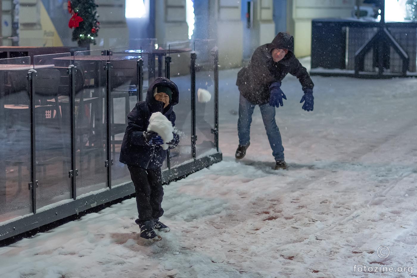 Evo ti ga na mali pa sad ti po meni raspali!