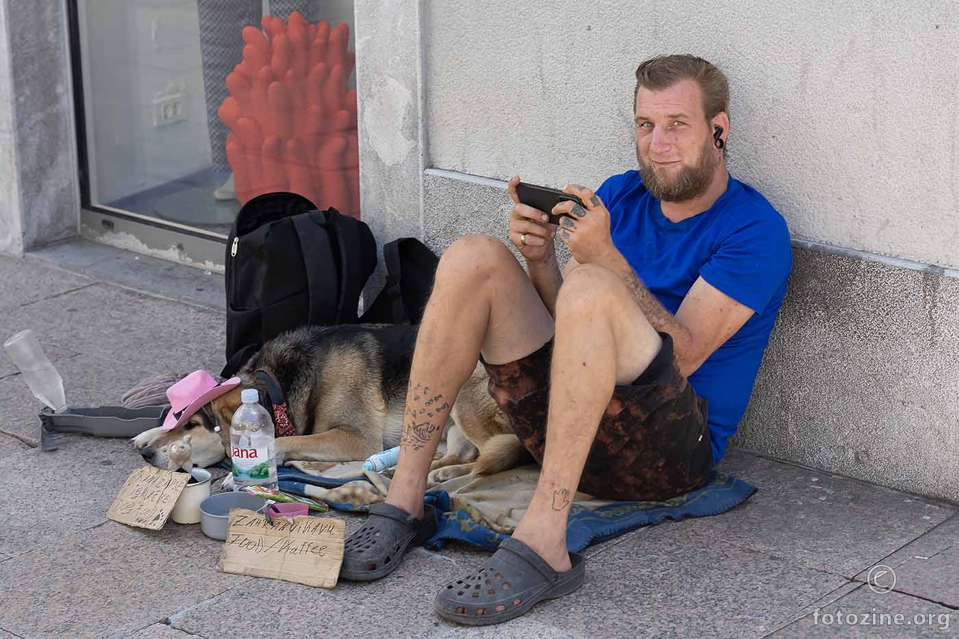 Otišao iz Zagreba prositi u toplije krajeve...