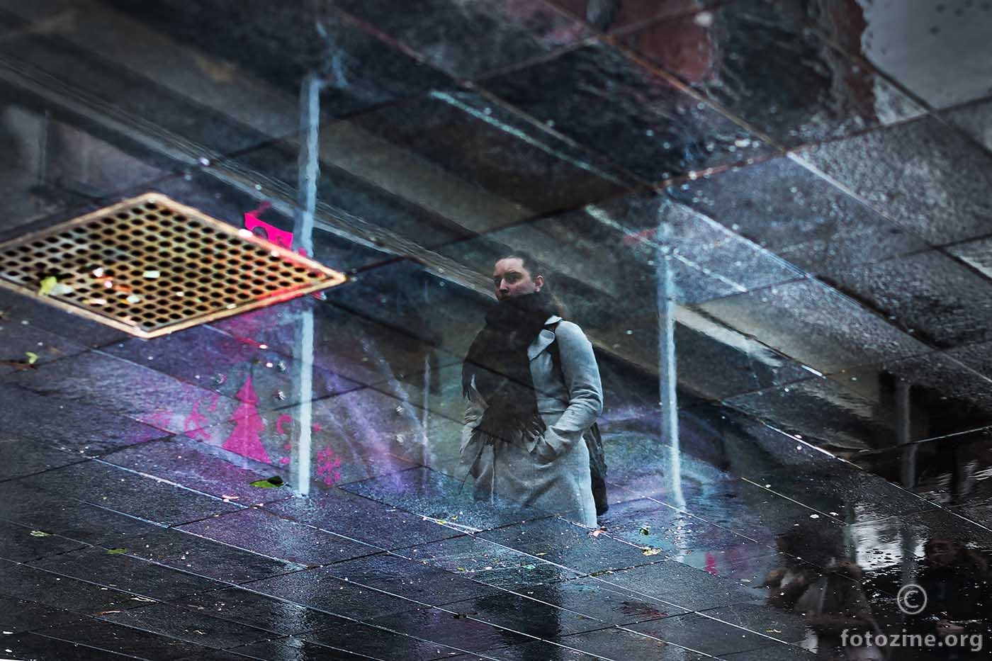 Pozdrav sa one strane u lokvi u koju kadar stane...