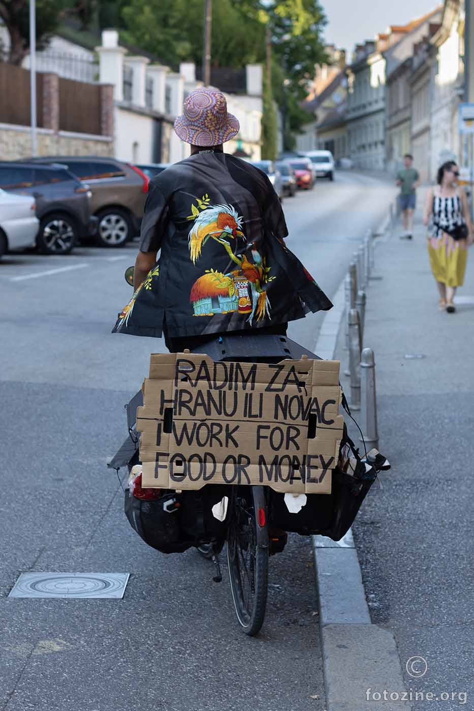 Radi za hranu ili novac...