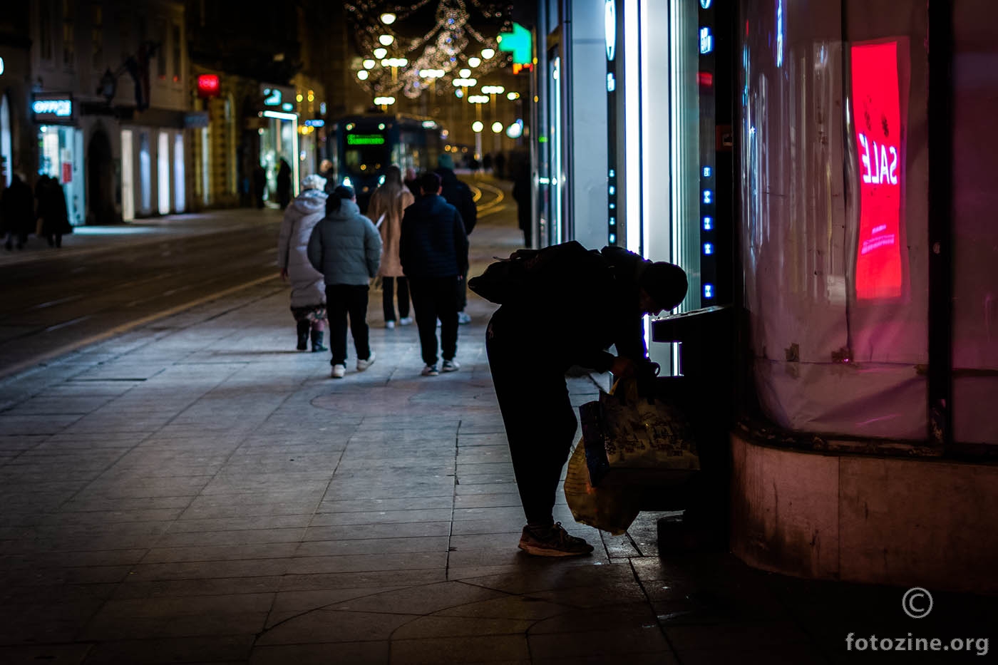Rasprodaja čovječnosti od početka svijeta do vječnosti...