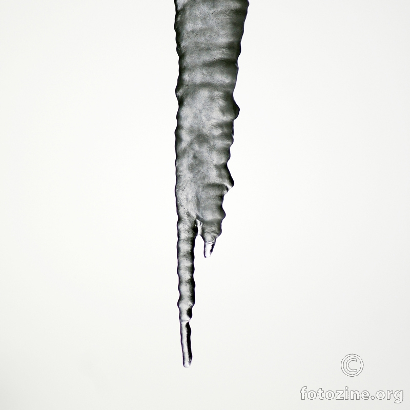 ledeni stalaktit