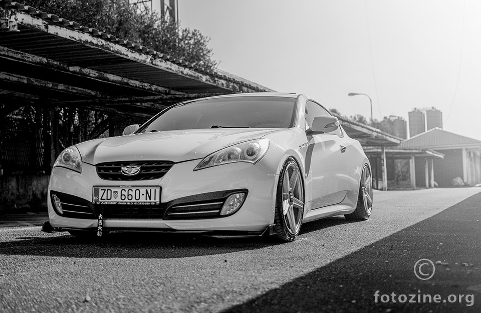 Genesis Coupe