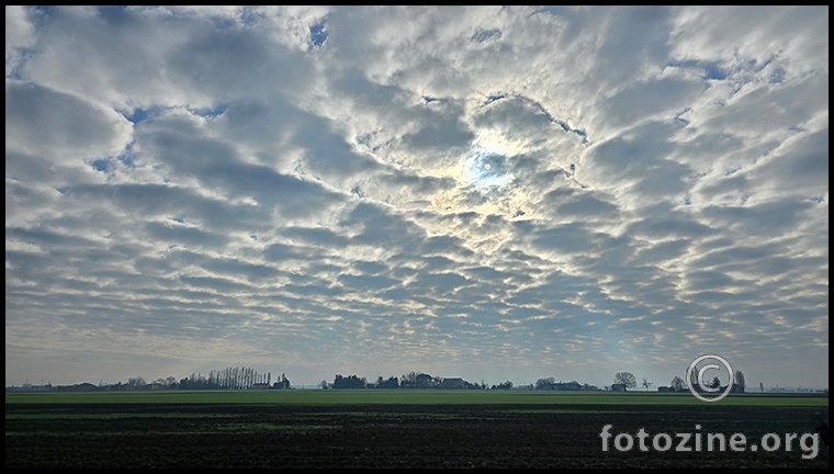 neko to od gore vidi sve