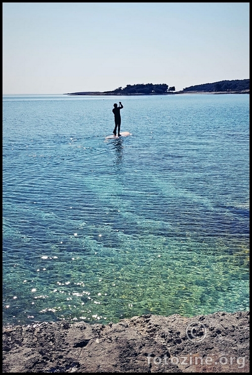 caminante no hay camino sino estelas en la mar