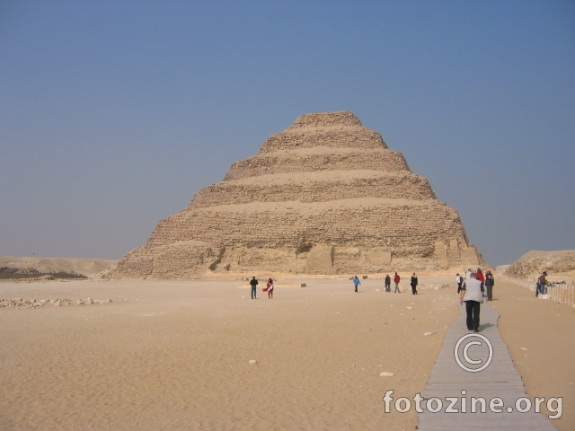 Stepenasta piramida