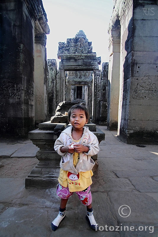Angkor angel