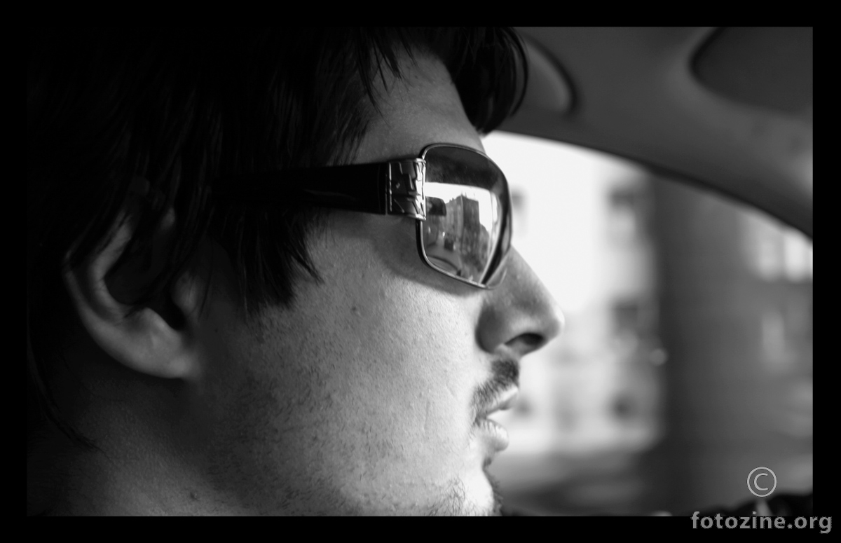 black & white perica port