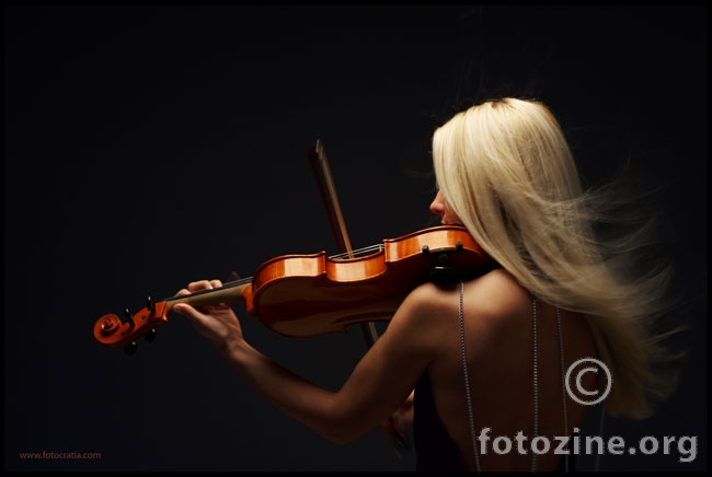 Ana - violist