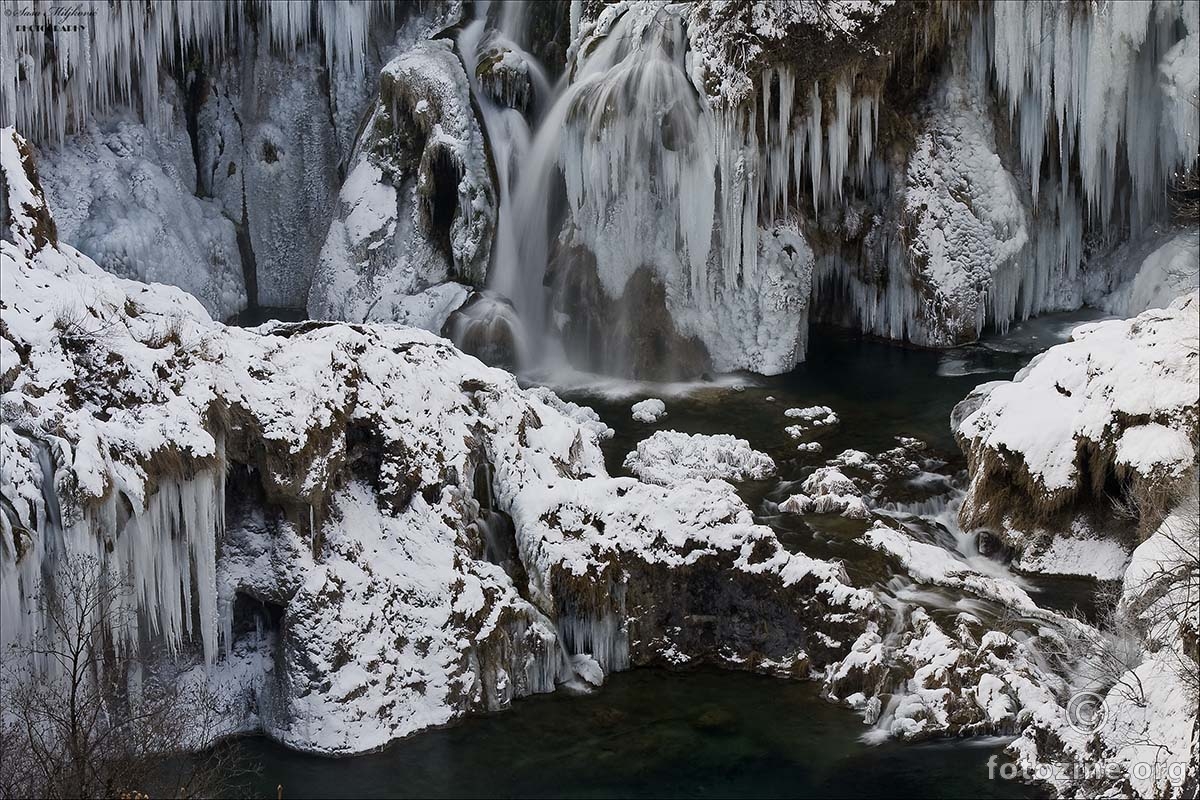 Frozen waterfalls 1