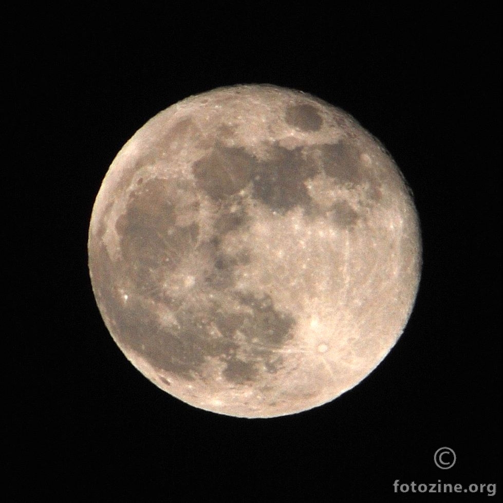 Luna, 11.1.2009. 22:22