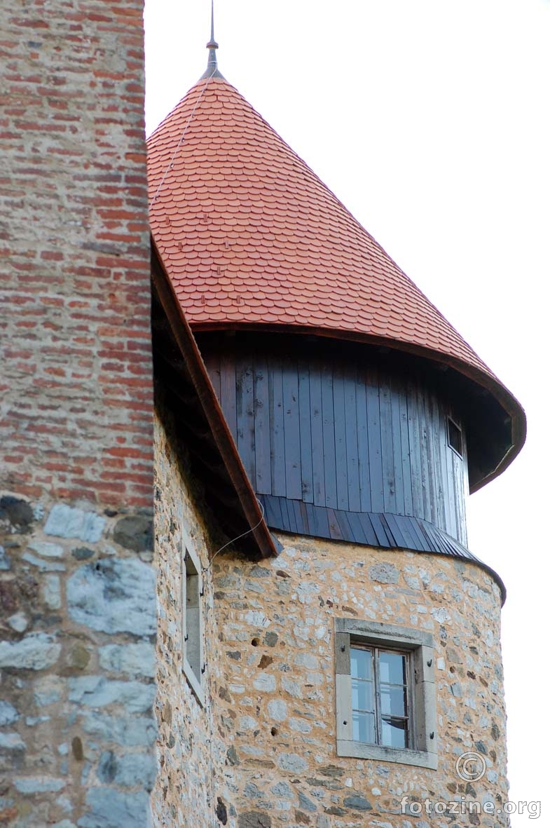dvorac Dubovac...