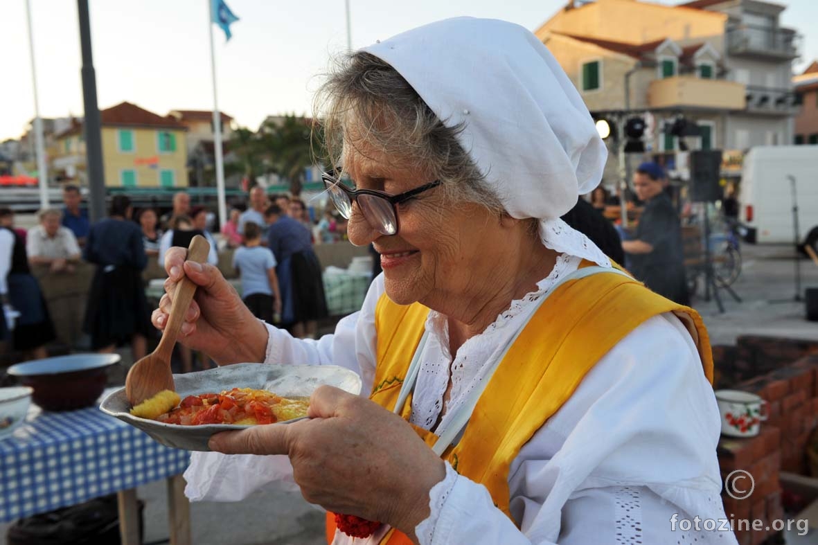 Da ne utrnu stare vodiške užance