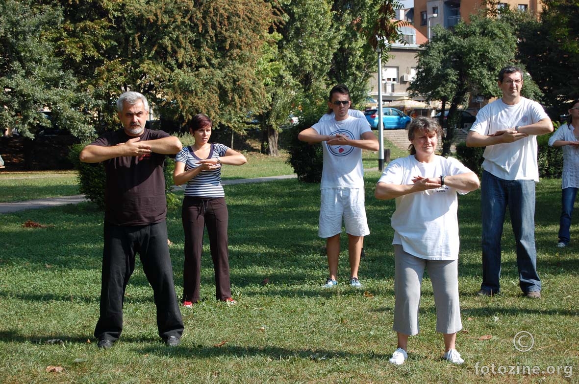 jučer u parku Stara Trešnjevka - vježbali smo s Damirom Tenodijem
