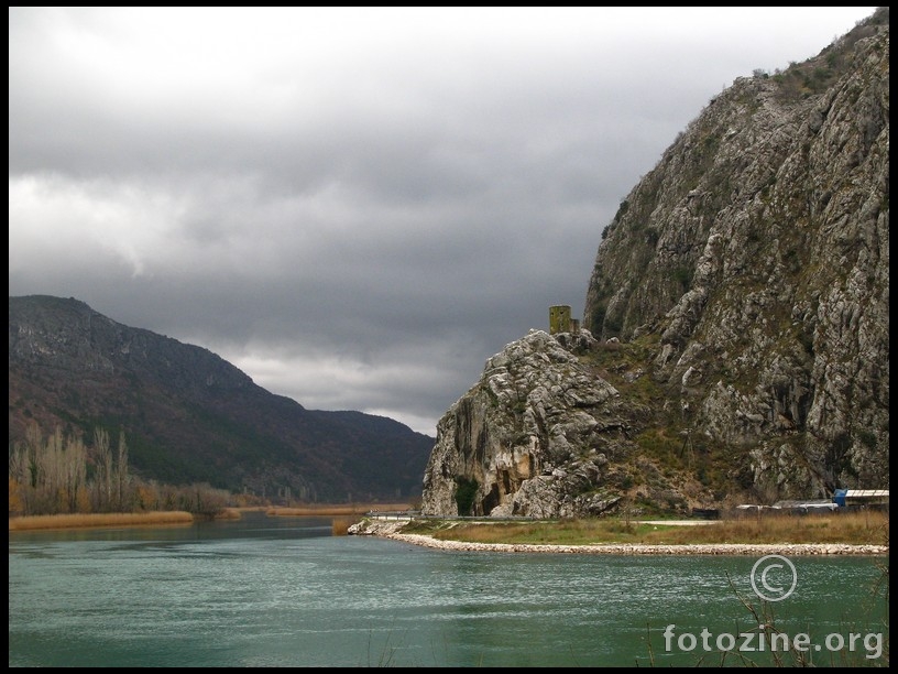 Na brigu kula mala