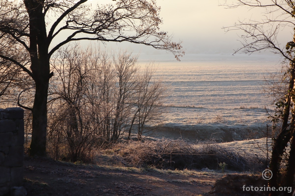mraz ujutro