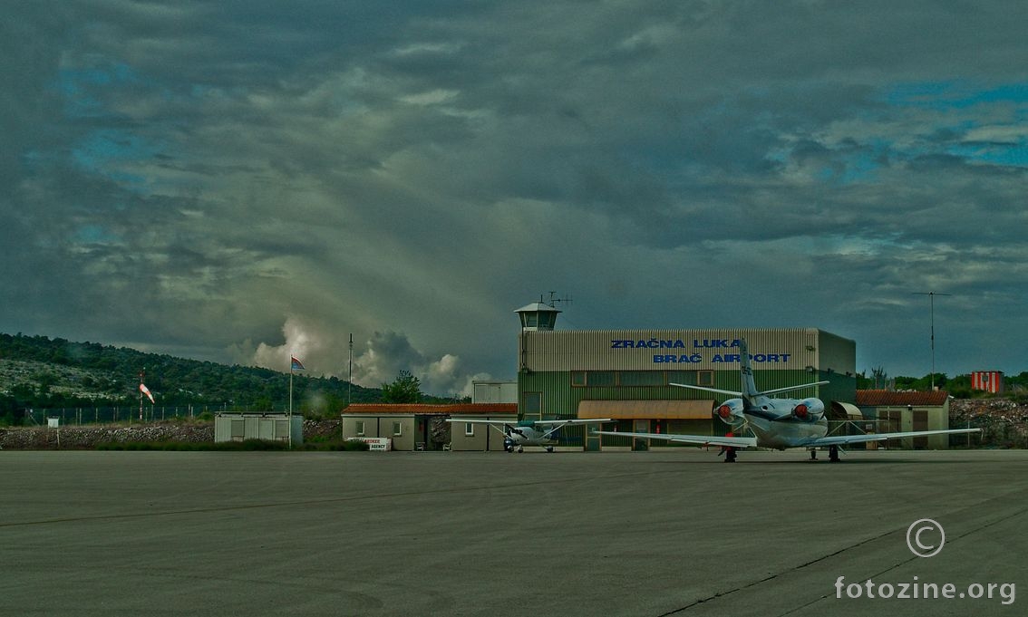 sumrak (bračkog aerodroma)