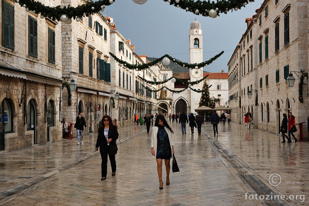 okićeni stradun