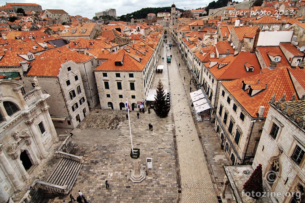pogled s visine