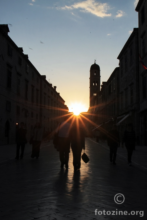 sunce na stradunu