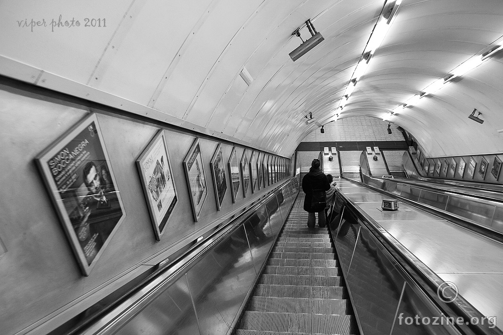 u praznini metroa