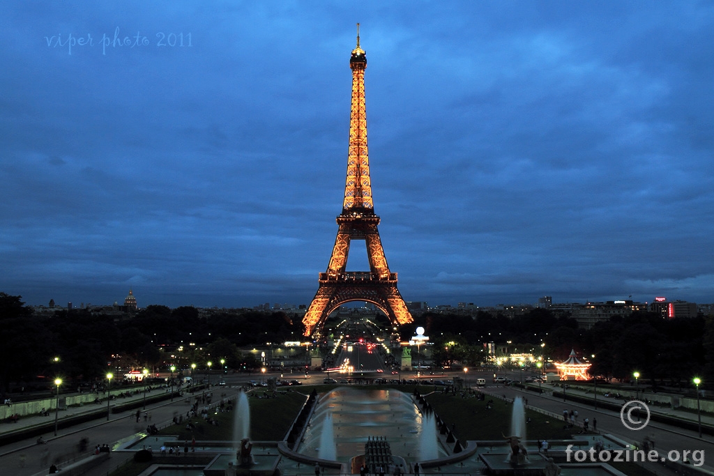 Tour Eiffel à l'heure bleue