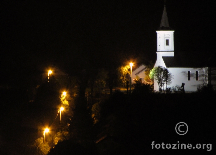 Crkva Sv. Jelene noću