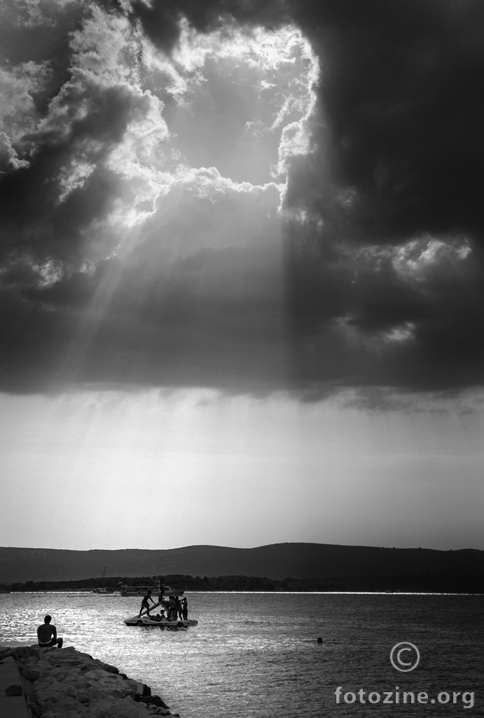 Crtica života pod nebeskim reflektorom
