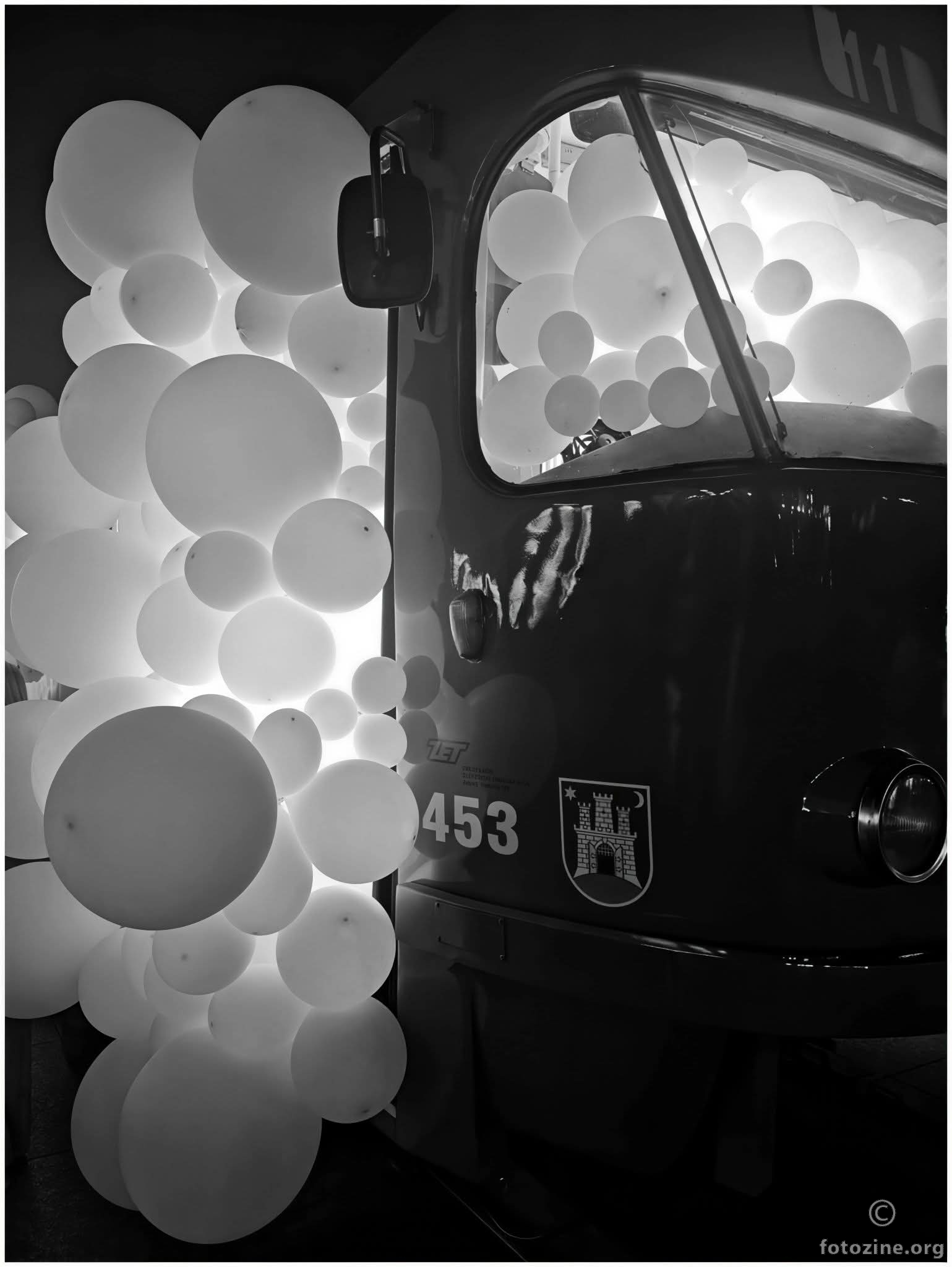 Tram 11