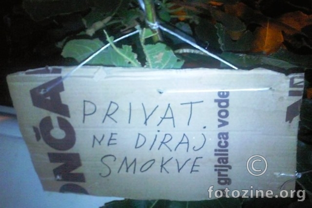 Ne diraj....
