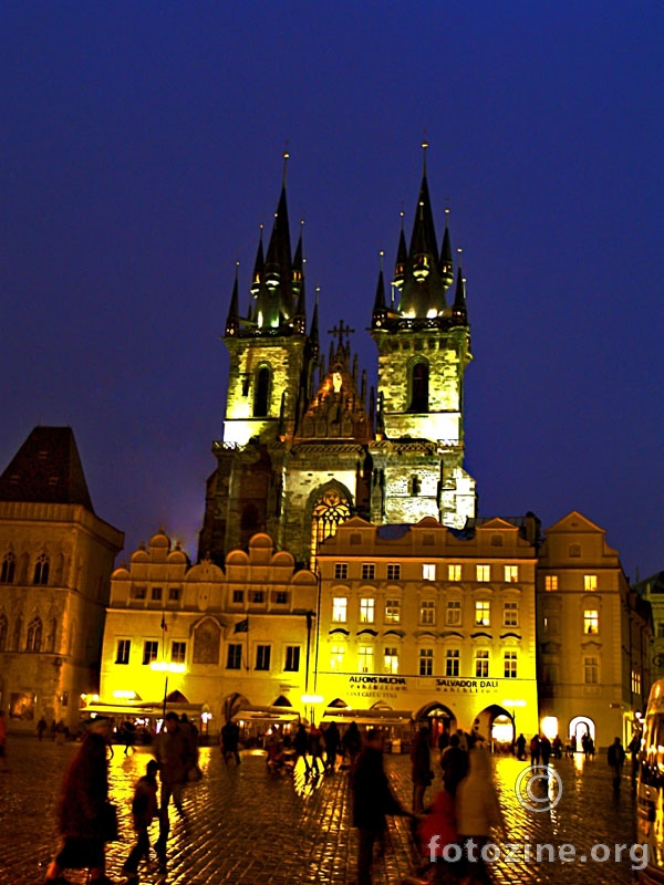 noć u Pragu
