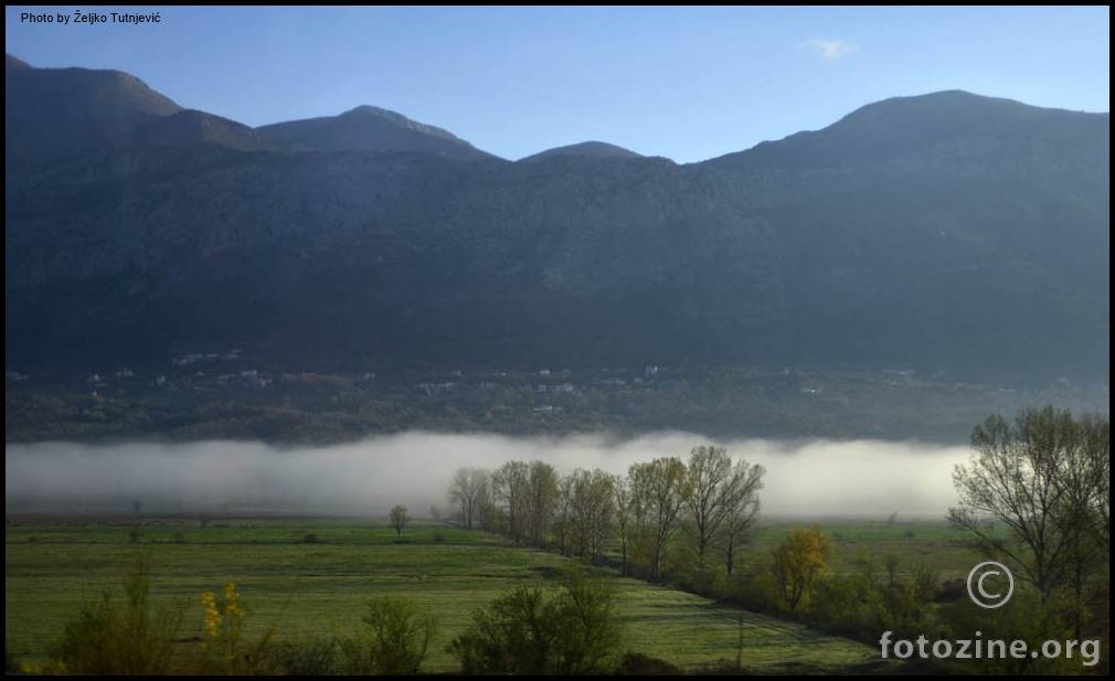 KONAVOSKO POLJE SA SLOJEM MAGLE DOLJE BY ŽT