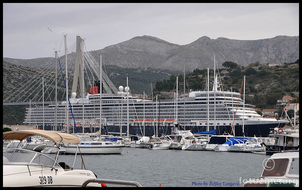 QUEEN ELISABETH U DUBROVNIKU - BY ŽT
