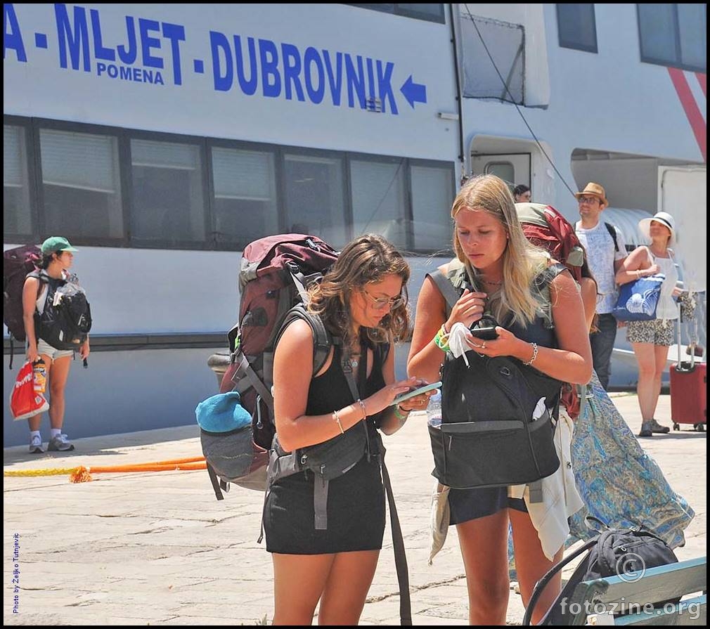 ČUDE SE NJIH DVIJE, GDJE SU DOŠLE, NISU NAJSIGURNIJE BY ŽT
