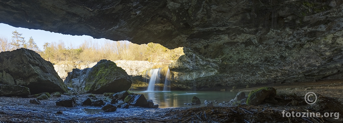 Zarečki krov, Pazin