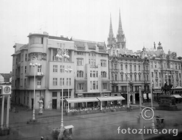 TRG BANA JELAČIĆA