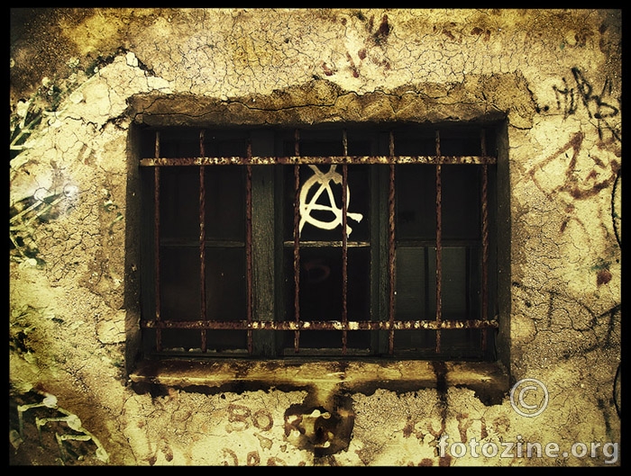 anarchy window