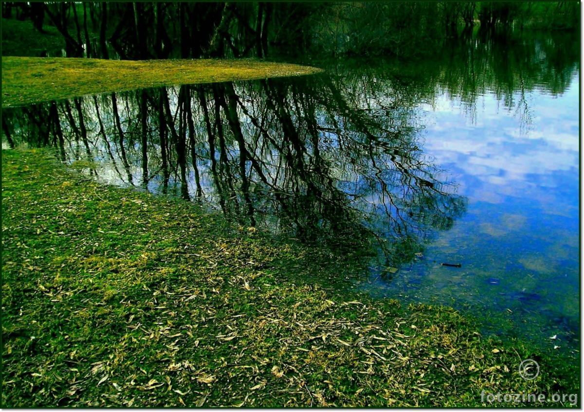 Nebo u jezeru...