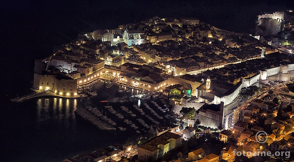 Dubrovnik noću