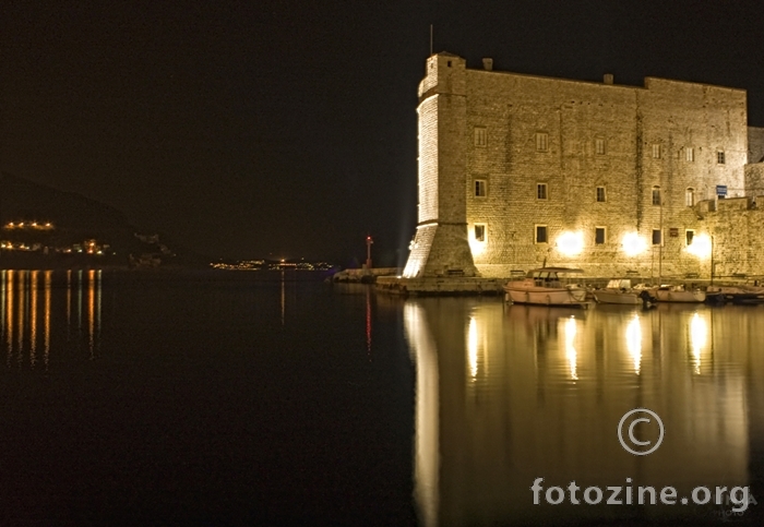 dubrovnik noću