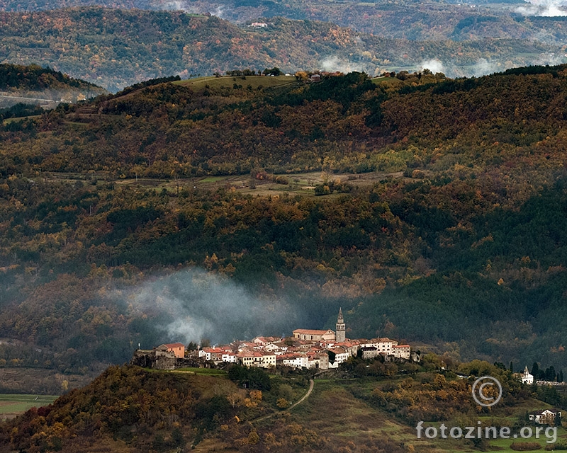 Buzet u jesen