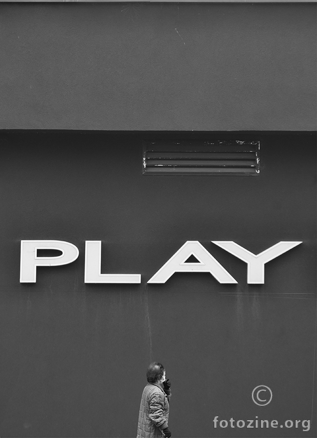 PLAY...