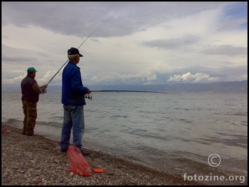 Ribolovci na Ohridskom jezeru