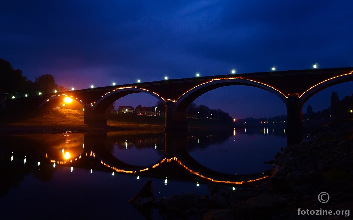 Sisak Stari Most 2009 Blue