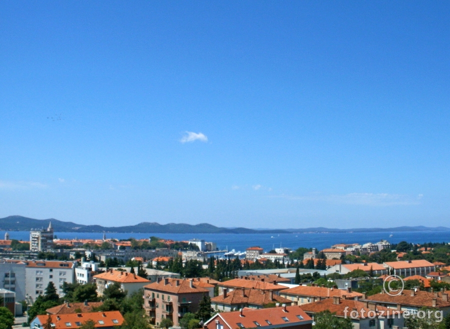 OBLAČIĆ U DRUŠTVU