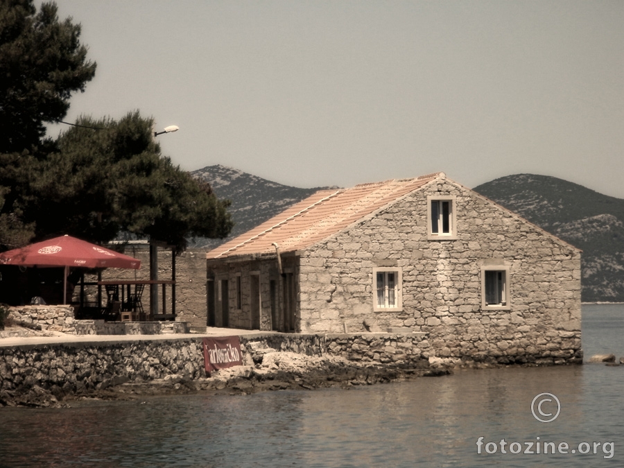 moderna starost s modernim stavom